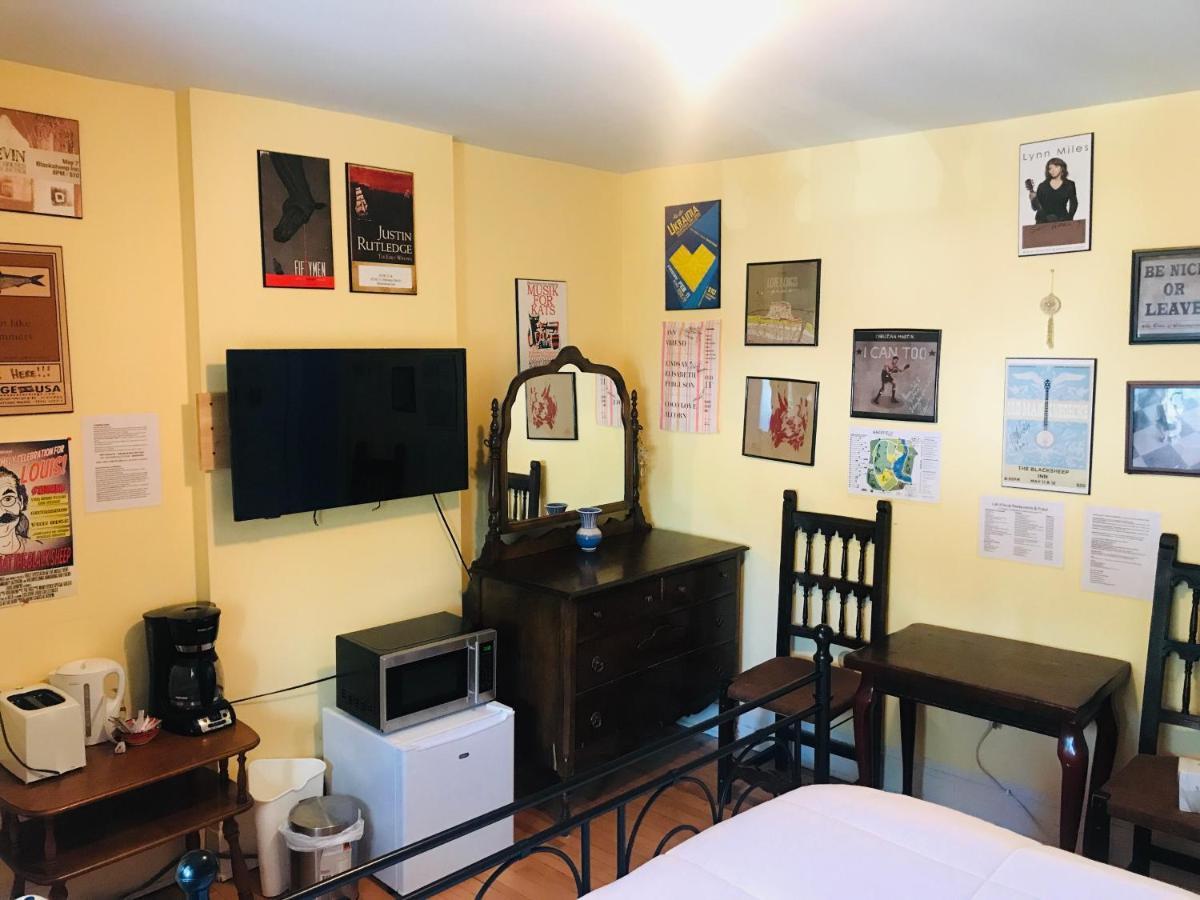 Auberge De Mon Petit Chum B&B Wakefield Dış mekan fotoğraf