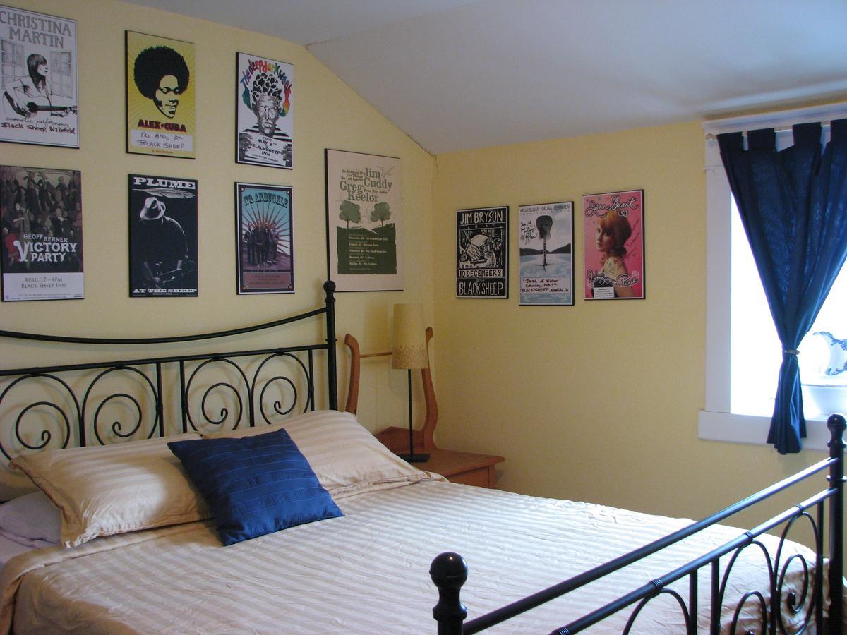 Auberge De Mon Petit Chum B&B Wakefield Dış mekan fotoğraf
