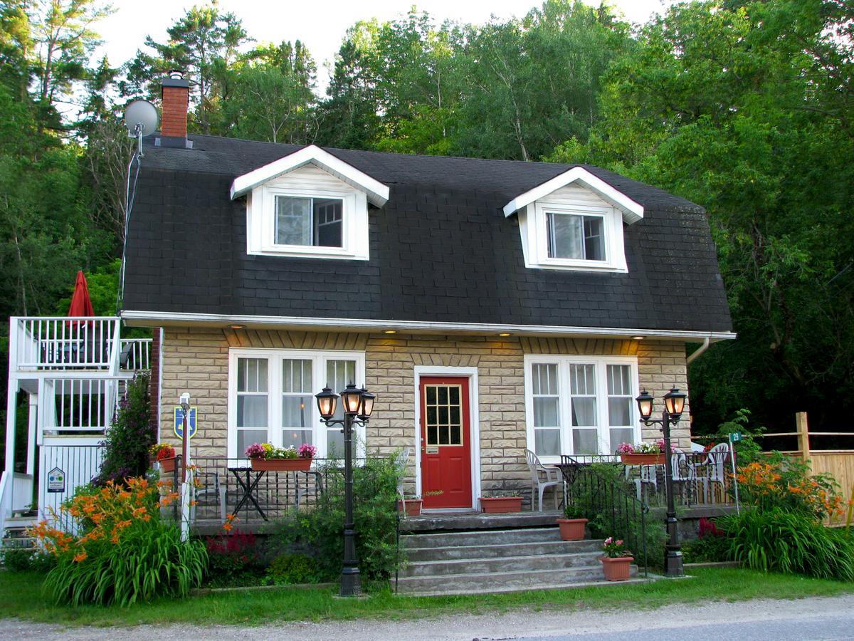 Auberge De Mon Petit Chum B&B Wakefield Dış mekan fotoğraf