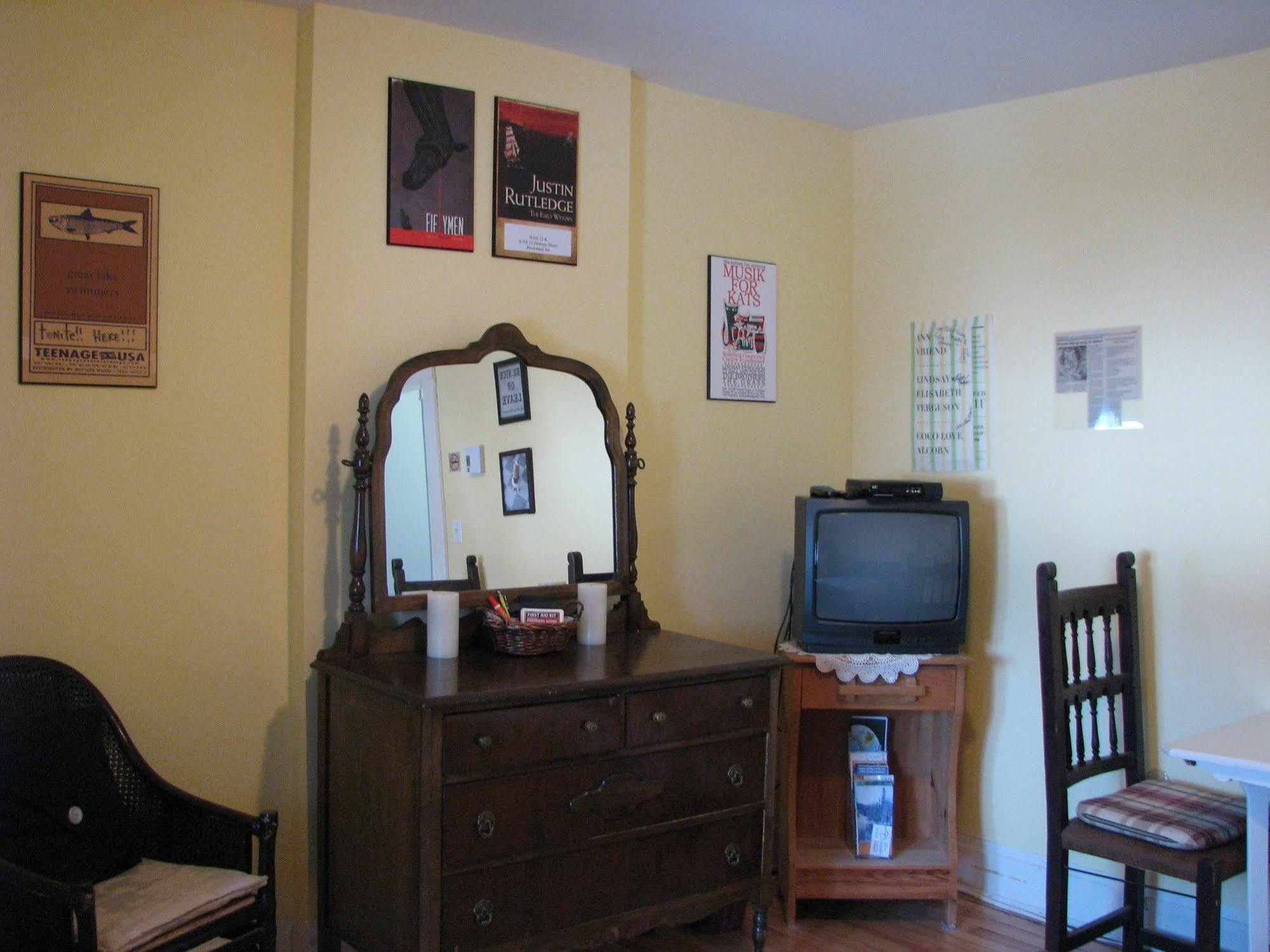 Auberge De Mon Petit Chum B&B Wakefield Dış mekan fotoğraf